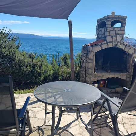 Apartment By The Sea- Santa Marina Raša Eksteriør billede