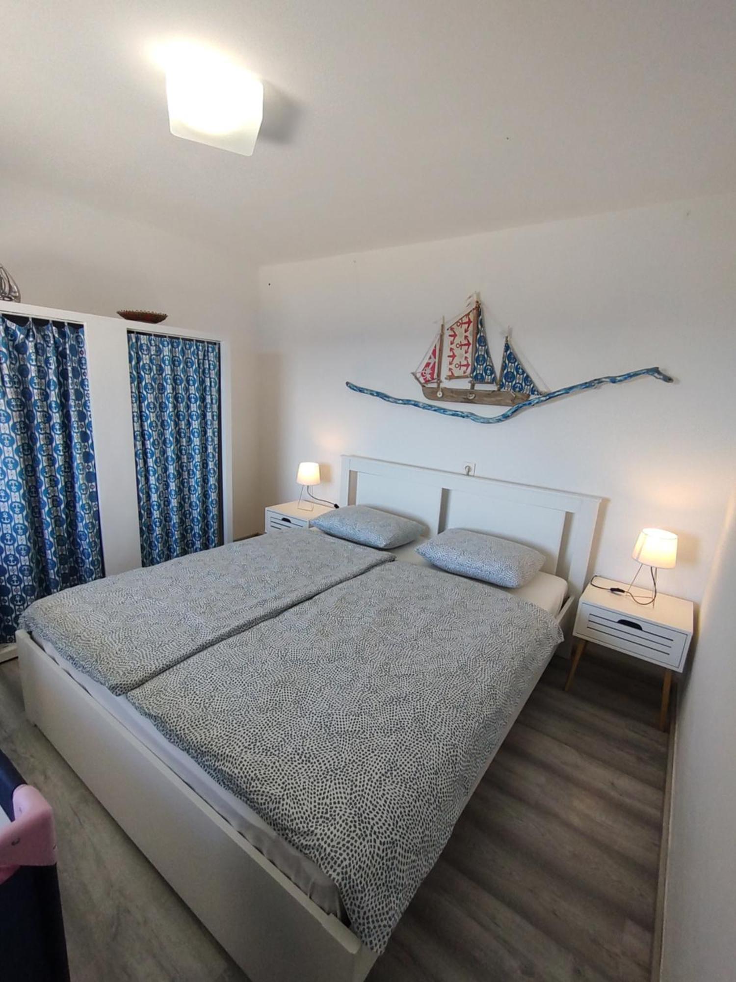 Apartment By The Sea- Santa Marina Raša Eksteriør billede